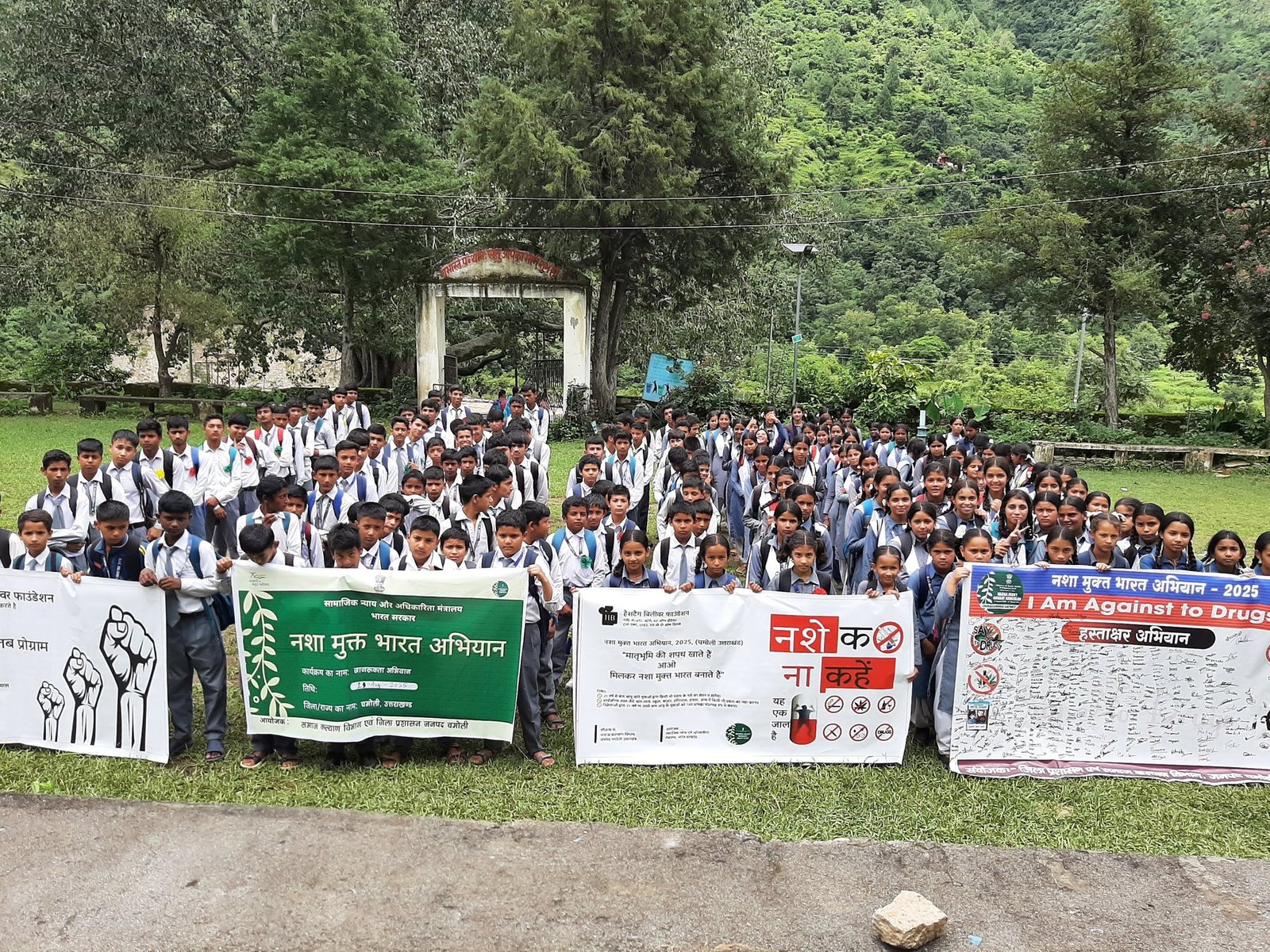 Students and community gathered with Hashtag Believer Foundation in Chamoli, Uttarakhand